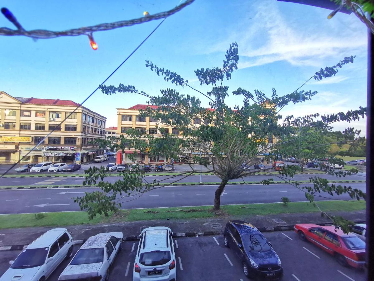 Av Homestay - Kuching Mjc Zewnętrze zdjęcie